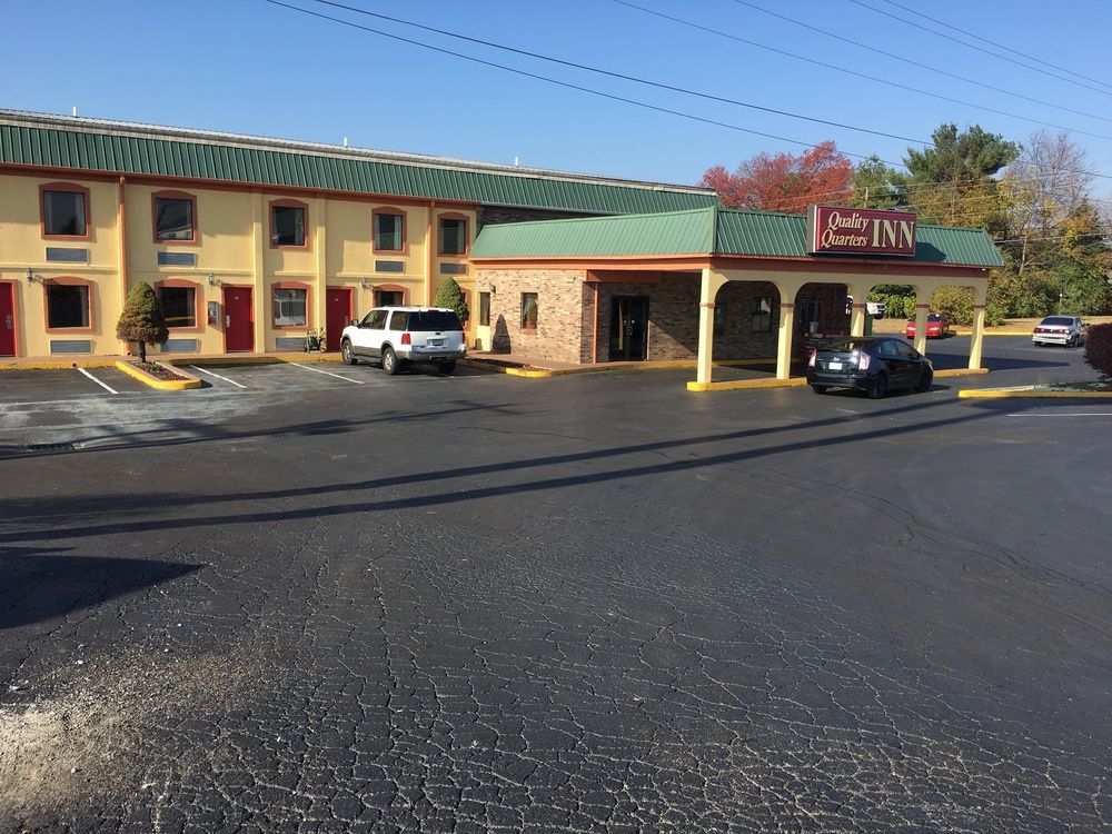 Quality Quarters Inn By Oyo Richmond Ky I-75 Exterior photo